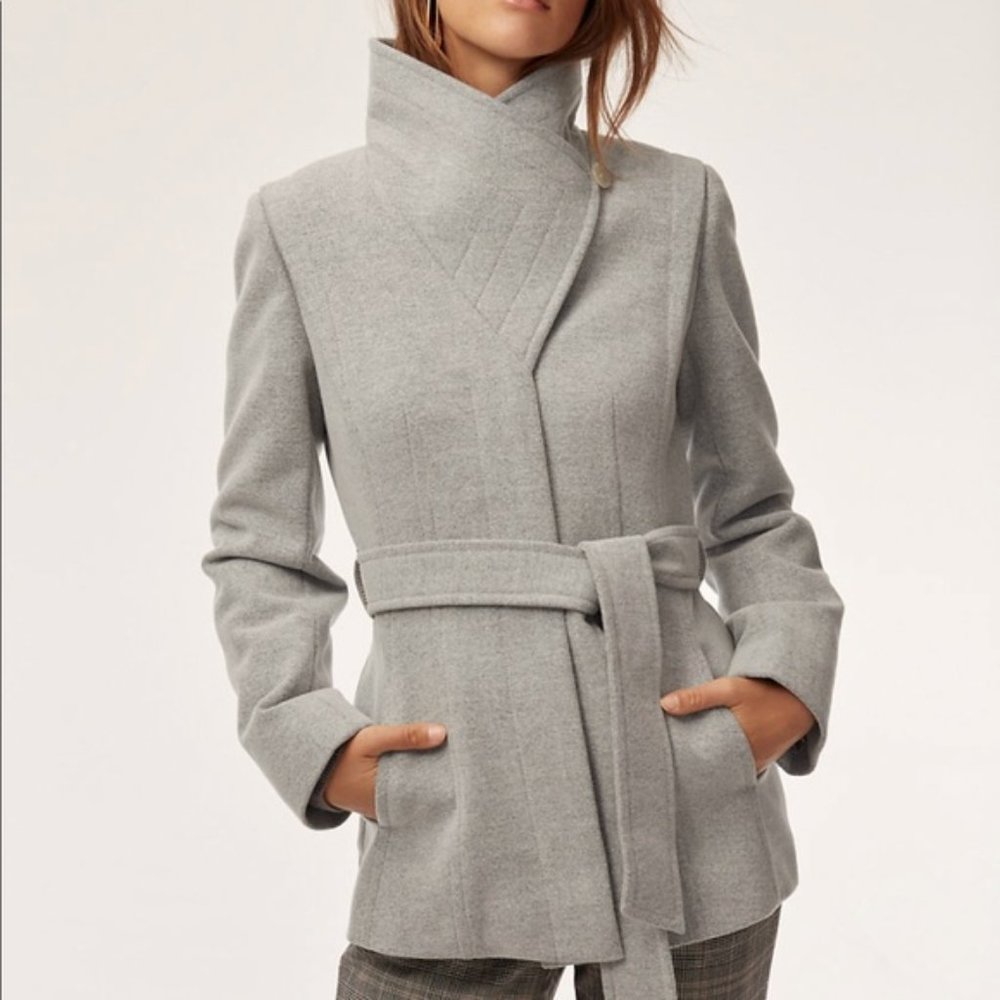 Aritzia Coat!!